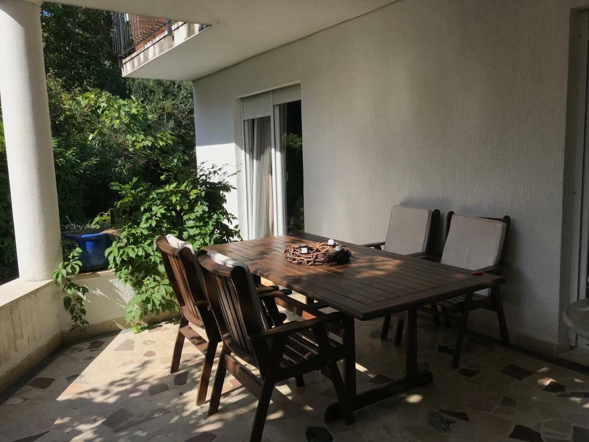 Pine And Lime Apartments Pula Exterior foto